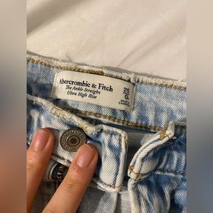 Abercrombie & Fitch ankle straight ultra high rise jeans